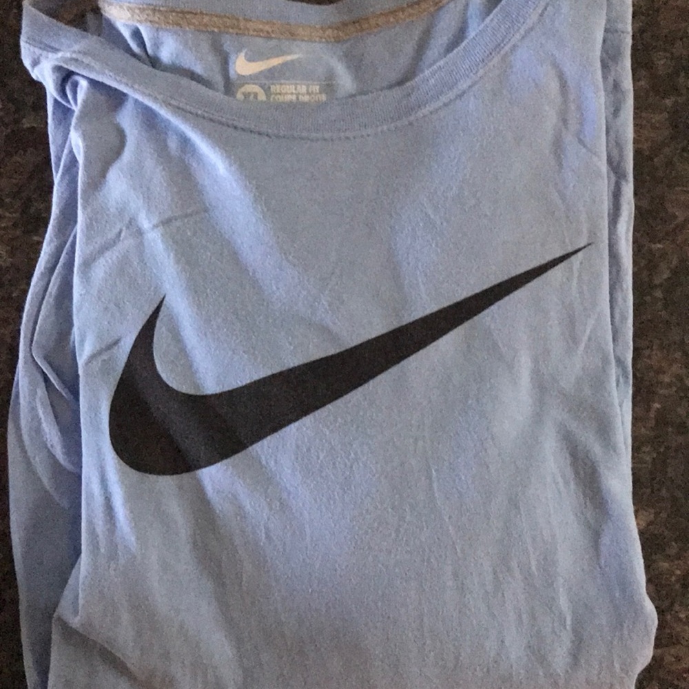 Nike T Shirt